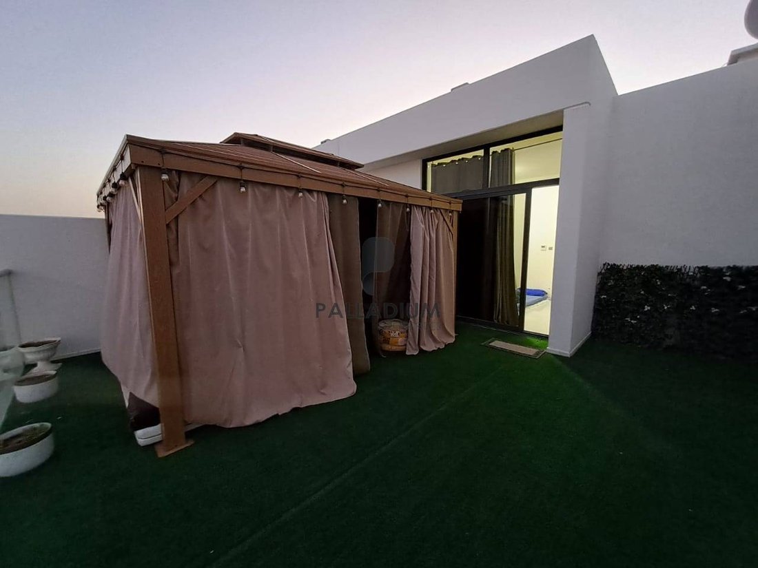 Townhouse in Damac Hills 2, Dubai, United Arab Emirates 5 - 18976355