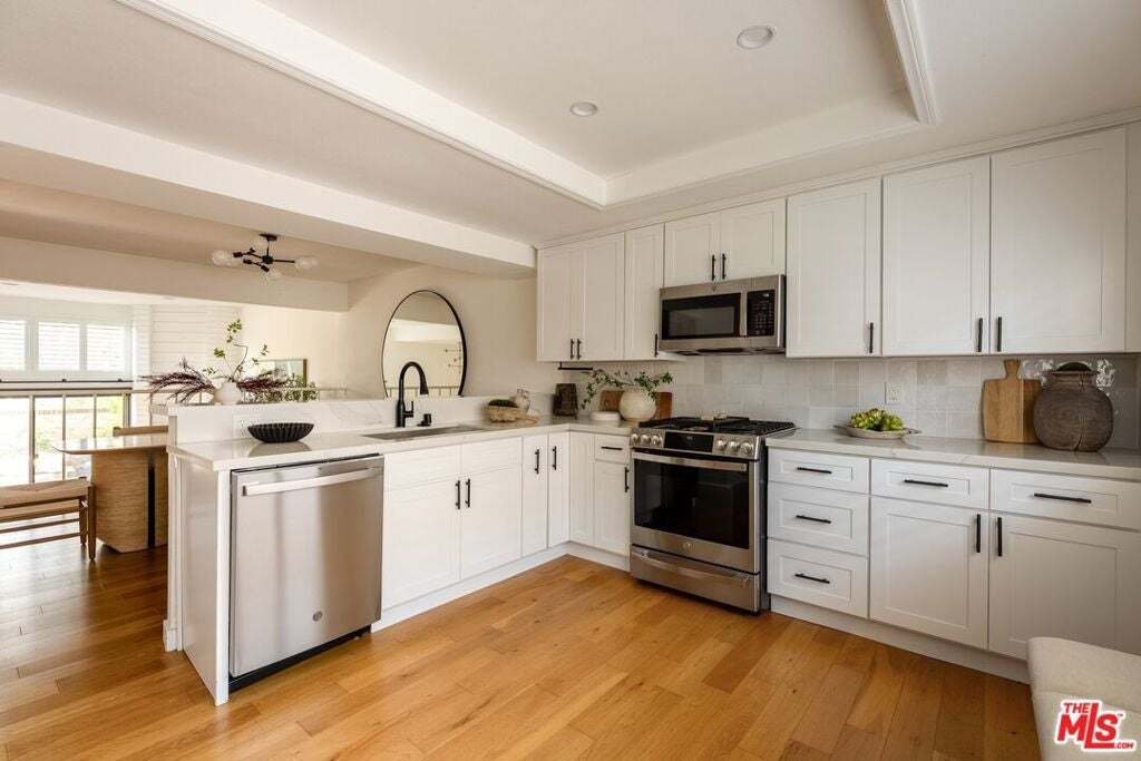 Condo in Marina del Rey, California, United States 5 - 18977379