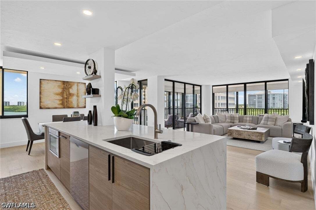 Condo in Naples, Florida, United States 1 - 18969448