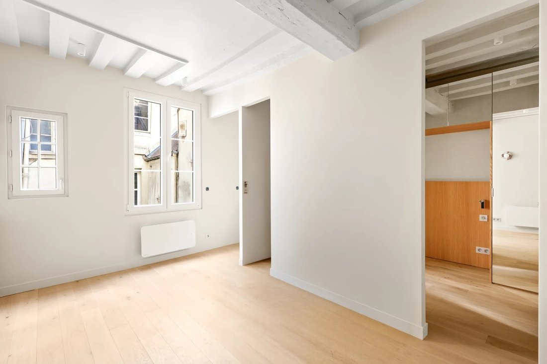 Apartment in Île Saint Louis, Paris 4e Arrondissement, Paris 1 - 18971421