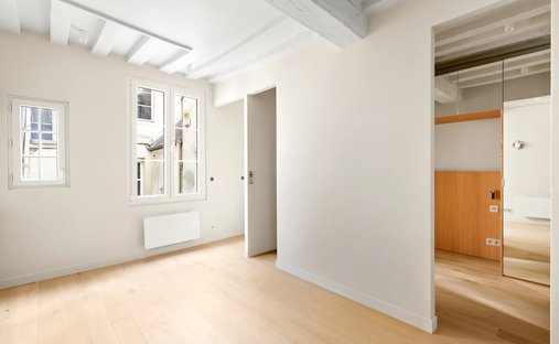 Apartment in Île Saint Louis, Paris 4e Arrondissement, Paris 1