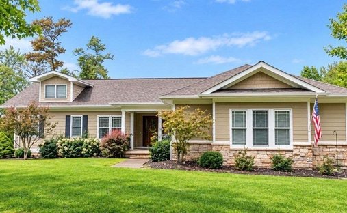 House in Saint Clairsville, Ohio, United States 1