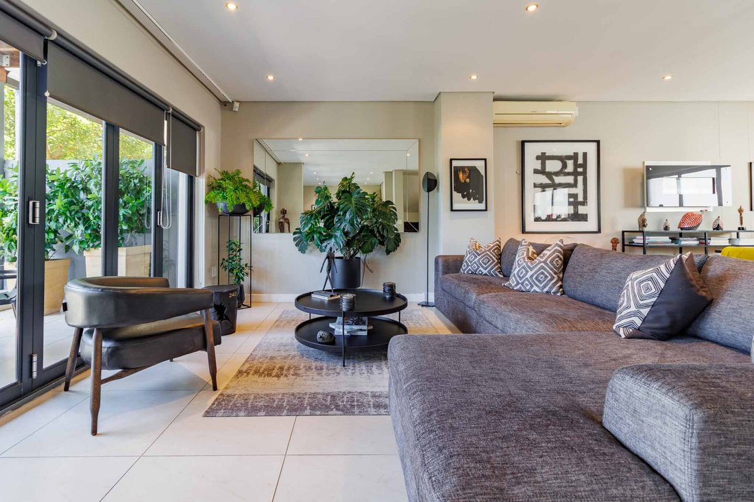 Country House in Sea Point, Atlantic Seaboard, Cape Town 3 - 18972431