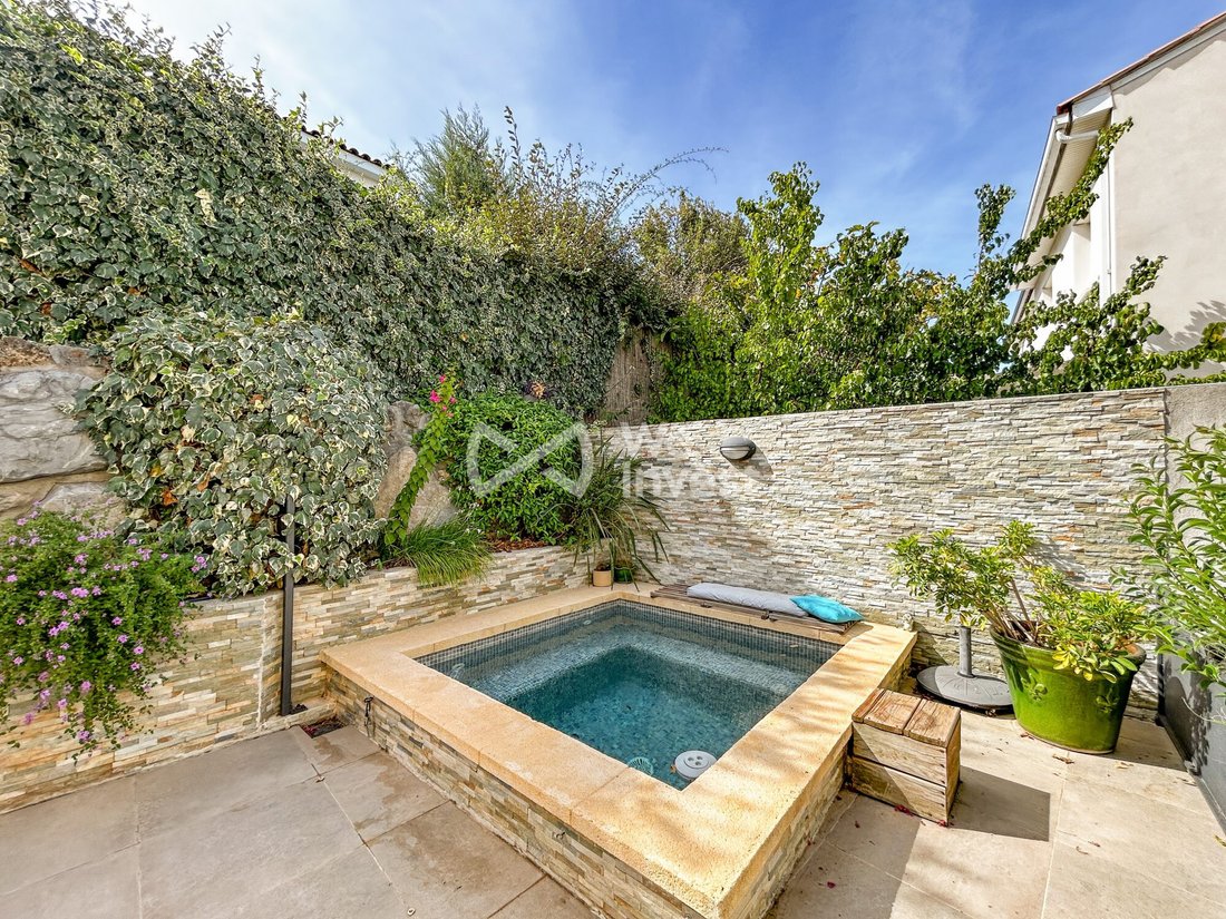 Villa in Saint-Aunes, Occitania, France 4 - 18973063