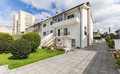 Townhouse in Senhora da Hora, Porto District, Portugal 1