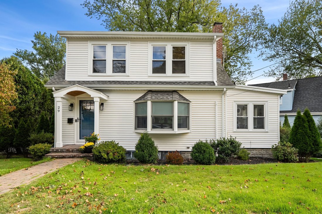 House in Medford, Massachusetts, United States 2 - 18967764