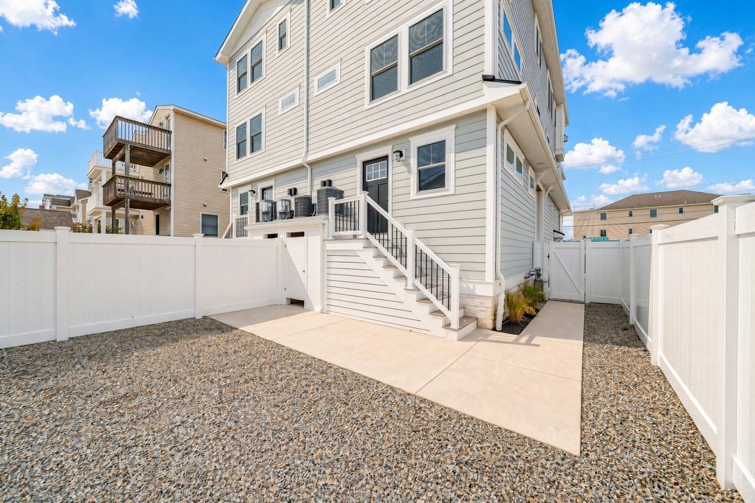 Condo in Sea Isle City, New Jersey, United States 2 - 18969646