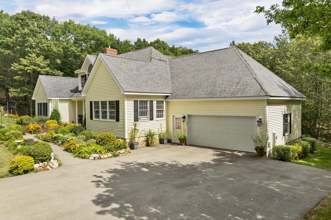 House in Milton, New Hampshire, United States 4 - 18973859