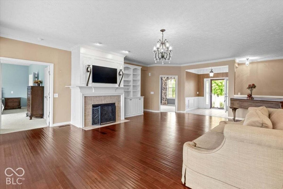 House in Zionsville, Indiana, United States 3 - 18964799