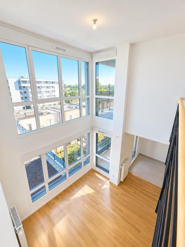 Apartment in Arrondissement of Bobigny, Ile-de-France, France 2 - 18966310