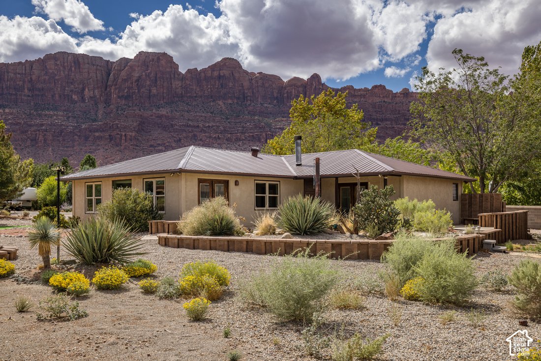 House in Moab, Utah, United States 3 - 18969746
