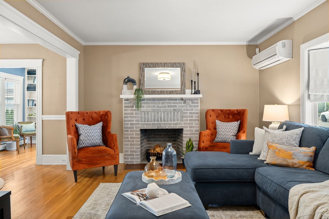 House in Medford, Massachusetts, United States 1 - 18967764