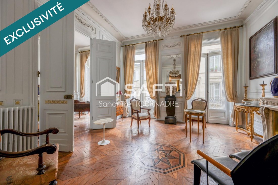 Apartment in Hôtel de Ville-Quinconce-Saint Seurin-Fondaudège, Bordeaux, France 4 - 18740131