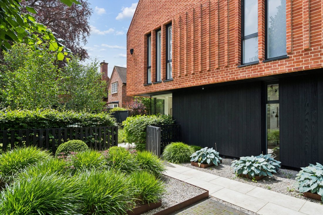 House in Buckinghamshire, England 5 - 18969913