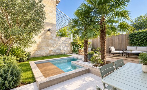 Villa in Capucins-Saint Michel-Nansouty-Saint Genès, Bordeaux, France 1
