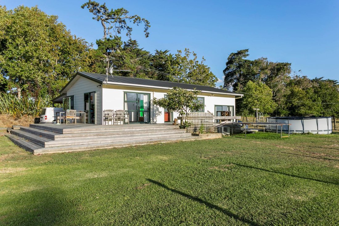 House in Waimauku, Auckland, New Zealand 2 - 17971633