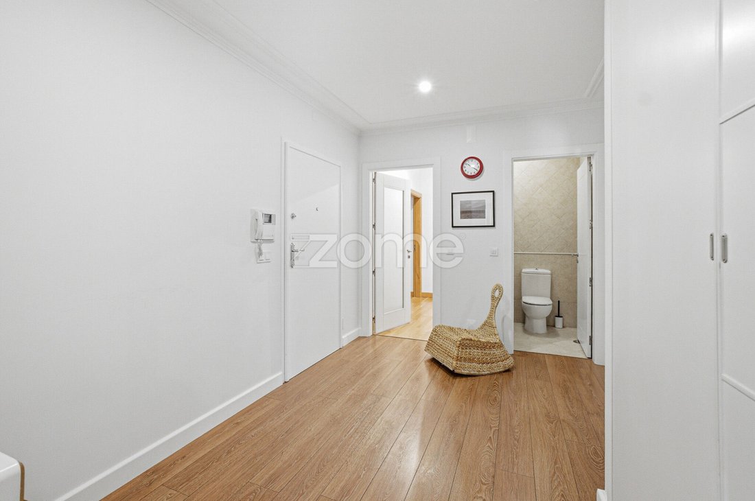 Apartment in Povoa de Santa Iria e Forte da Casa, Lisbon, Portugal 3 - 18978017