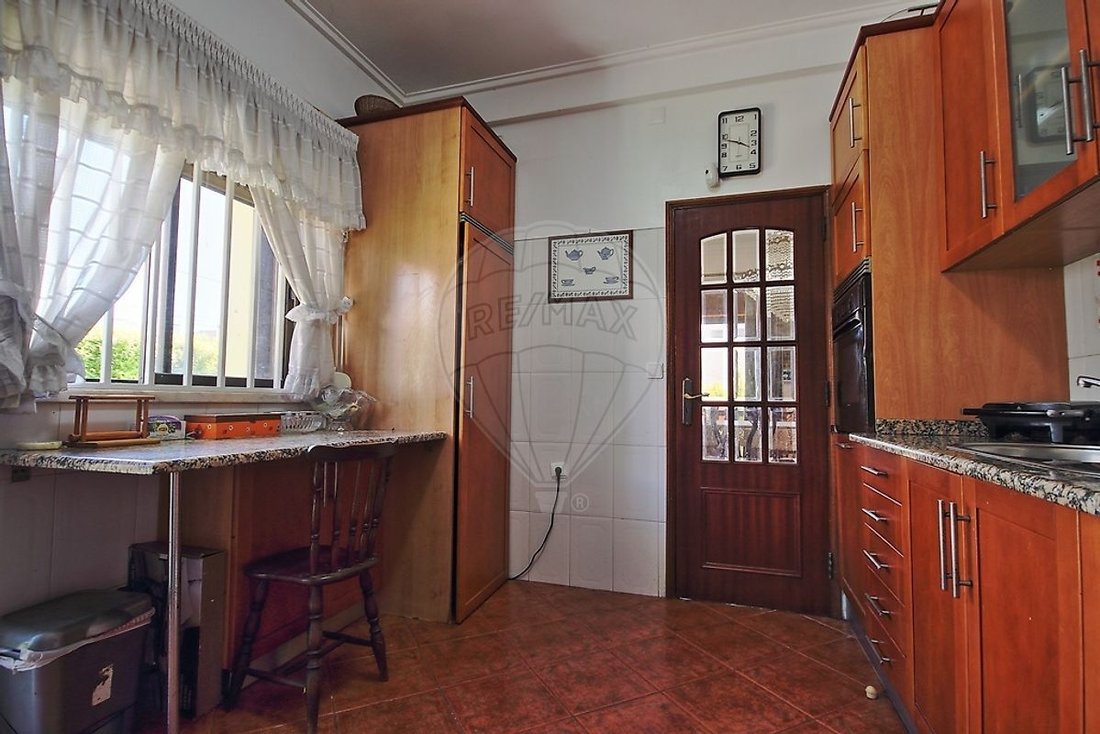 House in Charneca de Caparica e Sobreda, Setubal, Portugal 3 - 18980575