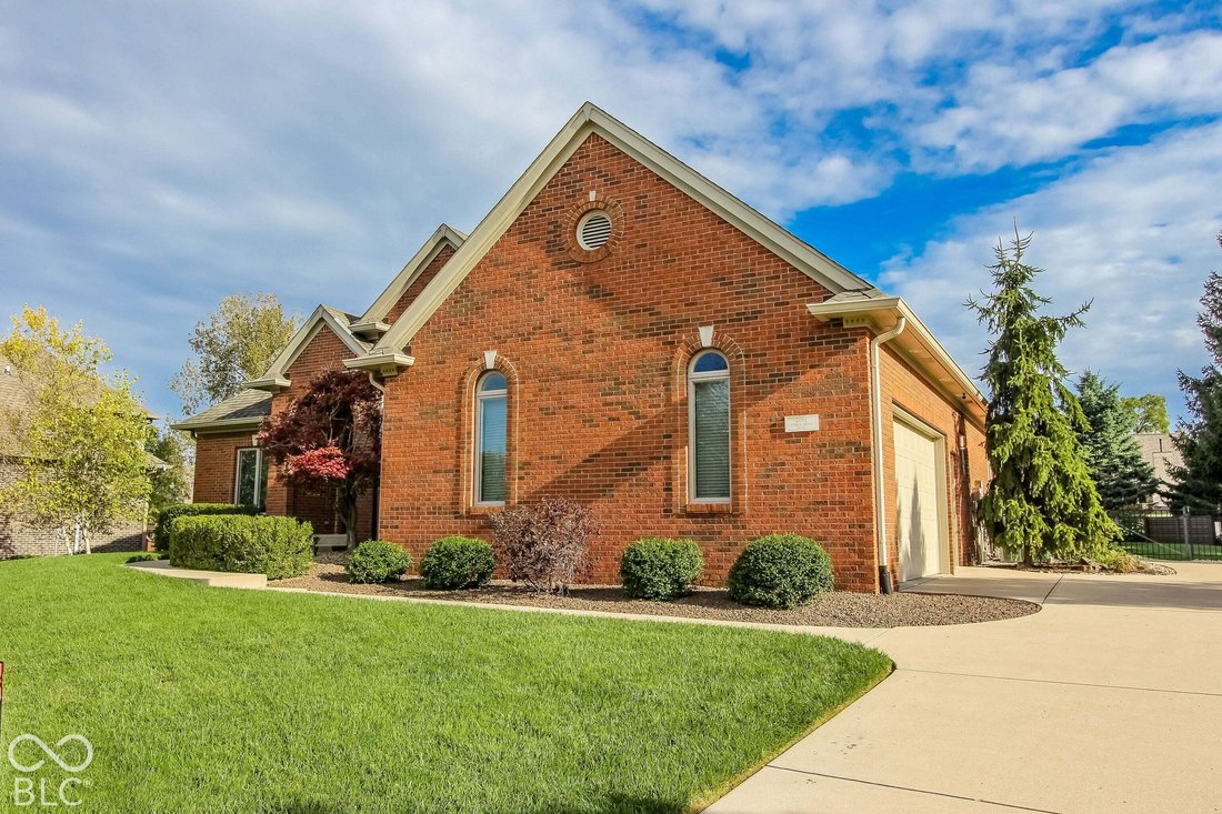 House in Greenwood, Indiana, United States 2 - 18977405