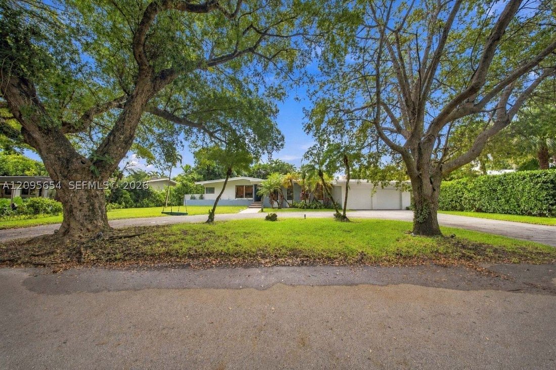 House in Miami, Florida, United States 1 - 18969833