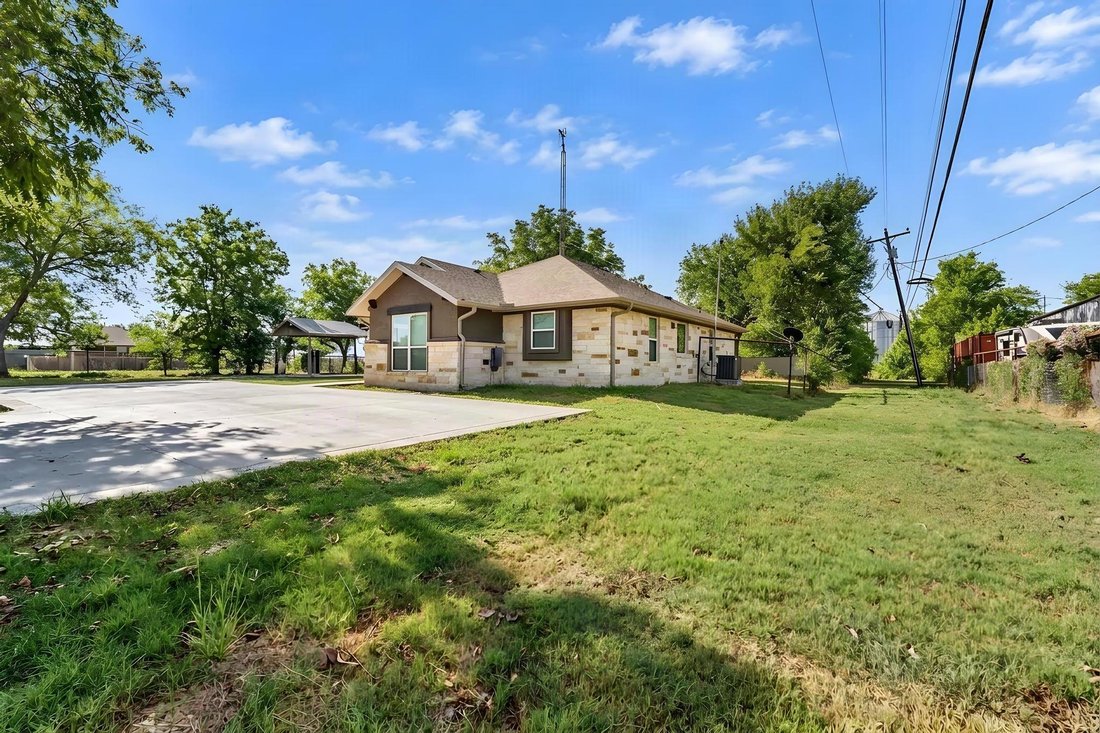 House in Bartlett, Texas, United States 3 - 18964978