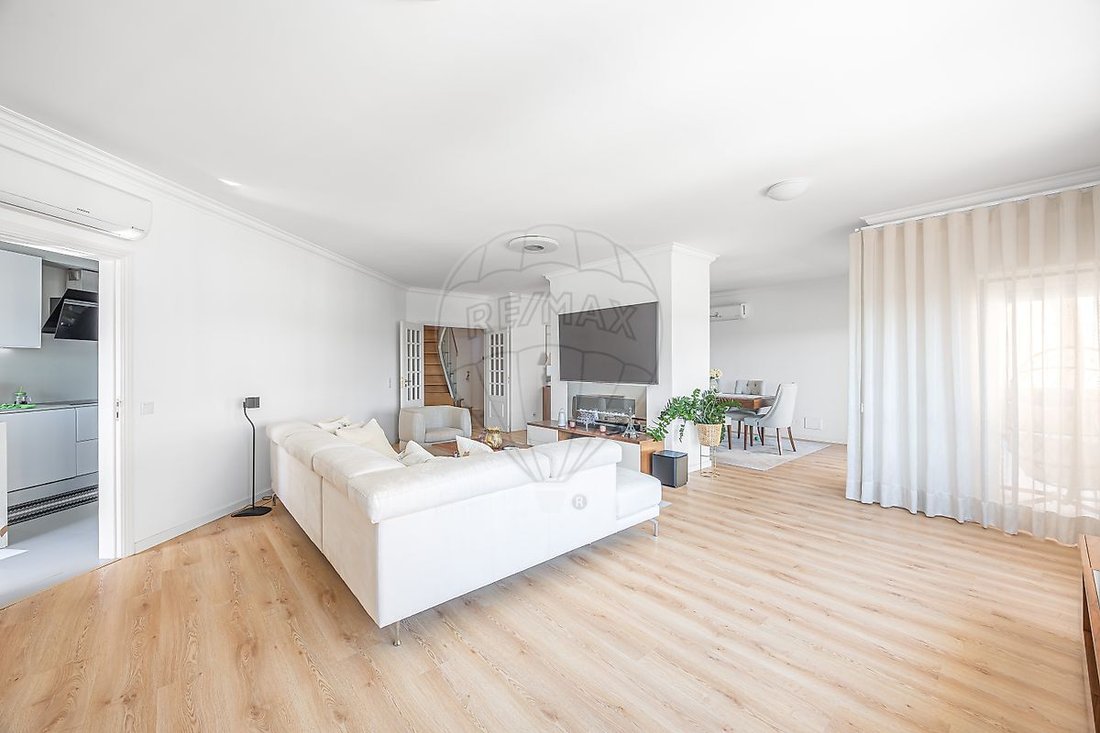 Apartment in Carcavelos e Parede, Lisbon, Portugal 4 - 18976256