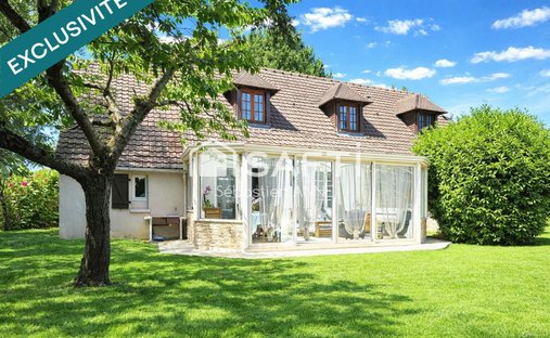 House in Villons-les-Buissons, Normandy, France 1