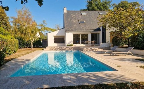 House in Zone Urbaine, Arradon, France 1