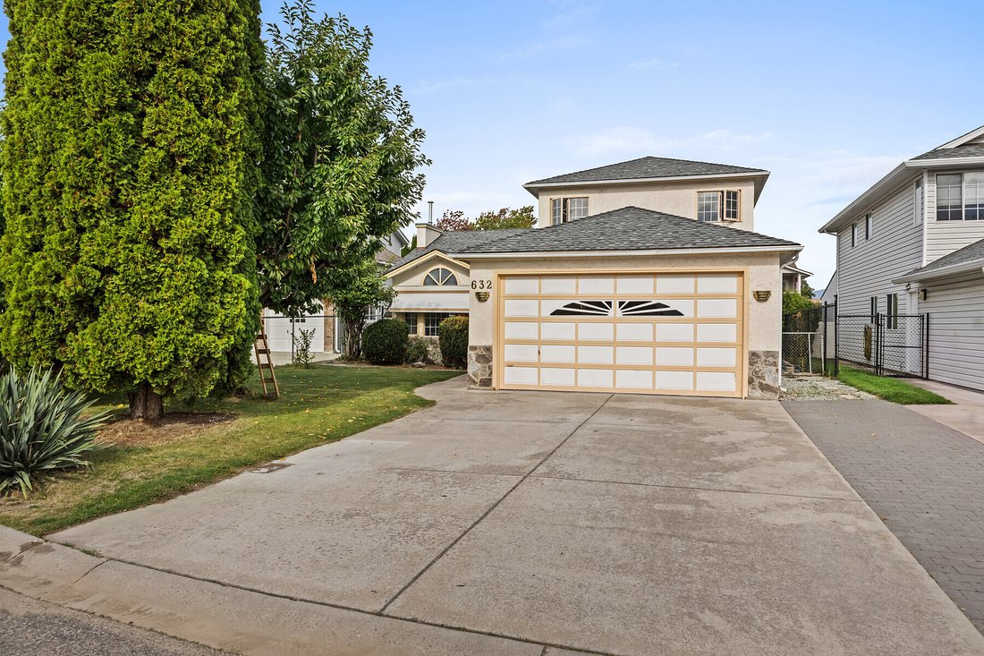 House in Kelowna, British Columbia, Canada 2 - 18970719