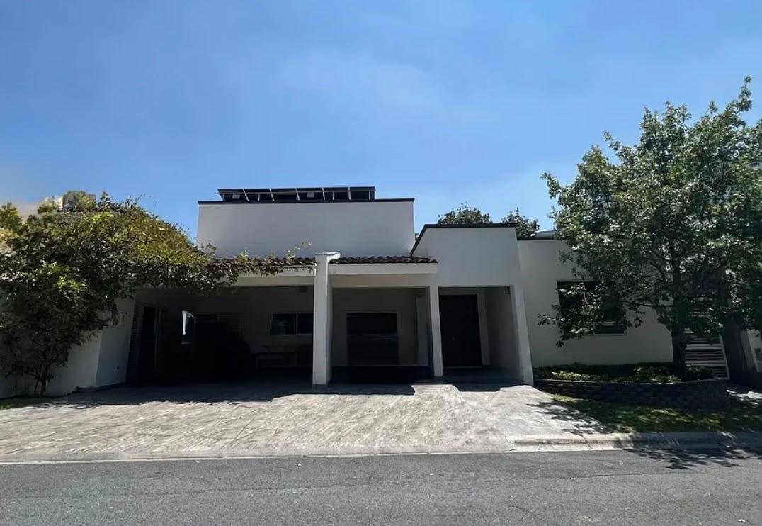 House in Monterrey, Nuevo Leon, Mexico 1 - 18981226