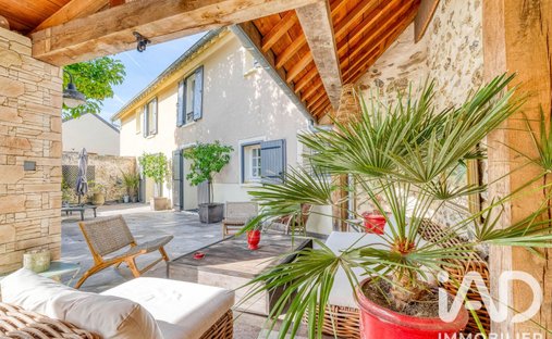 House in Montceaux-les-Meaux, Ile-de-France, France 1