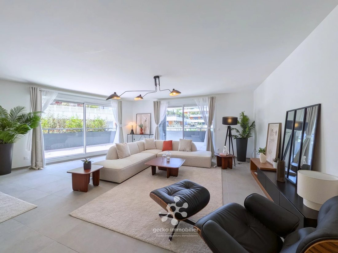 Apartment in Liberation, Nice, France 2 - 18965871