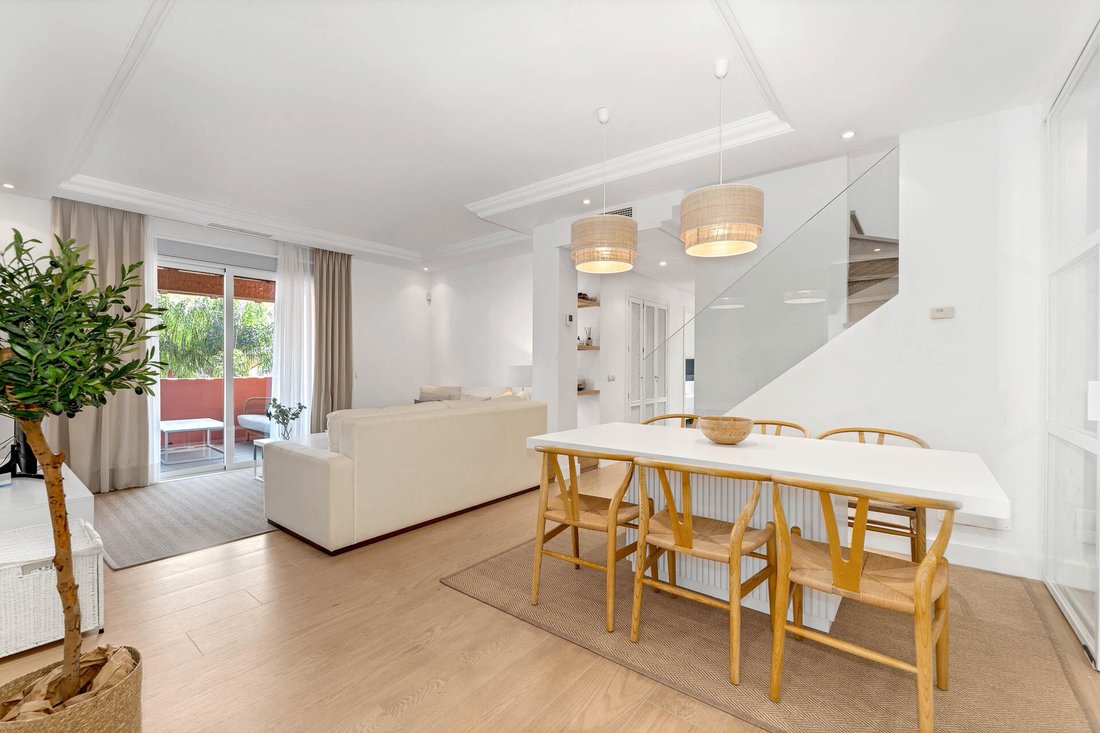 Penthouse in Elviria-Cabopino, Marbella, Spain 5 - 18970832