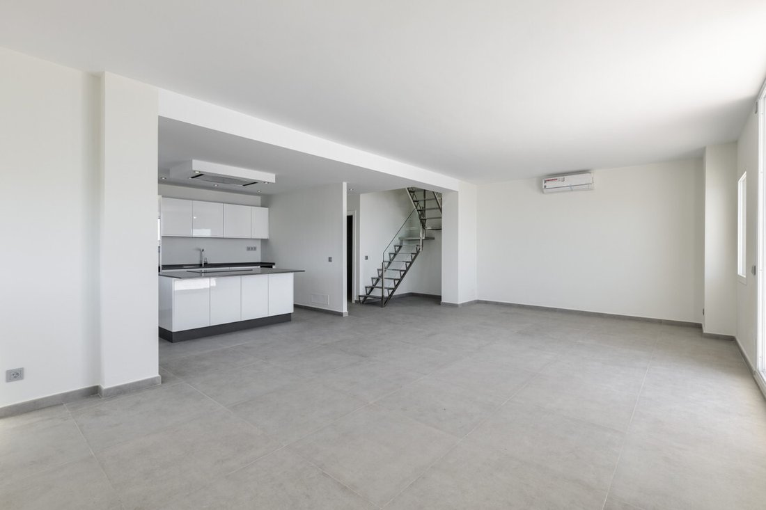 Penthouse in Estepona, Andalusia, Spain 5 - 18980566