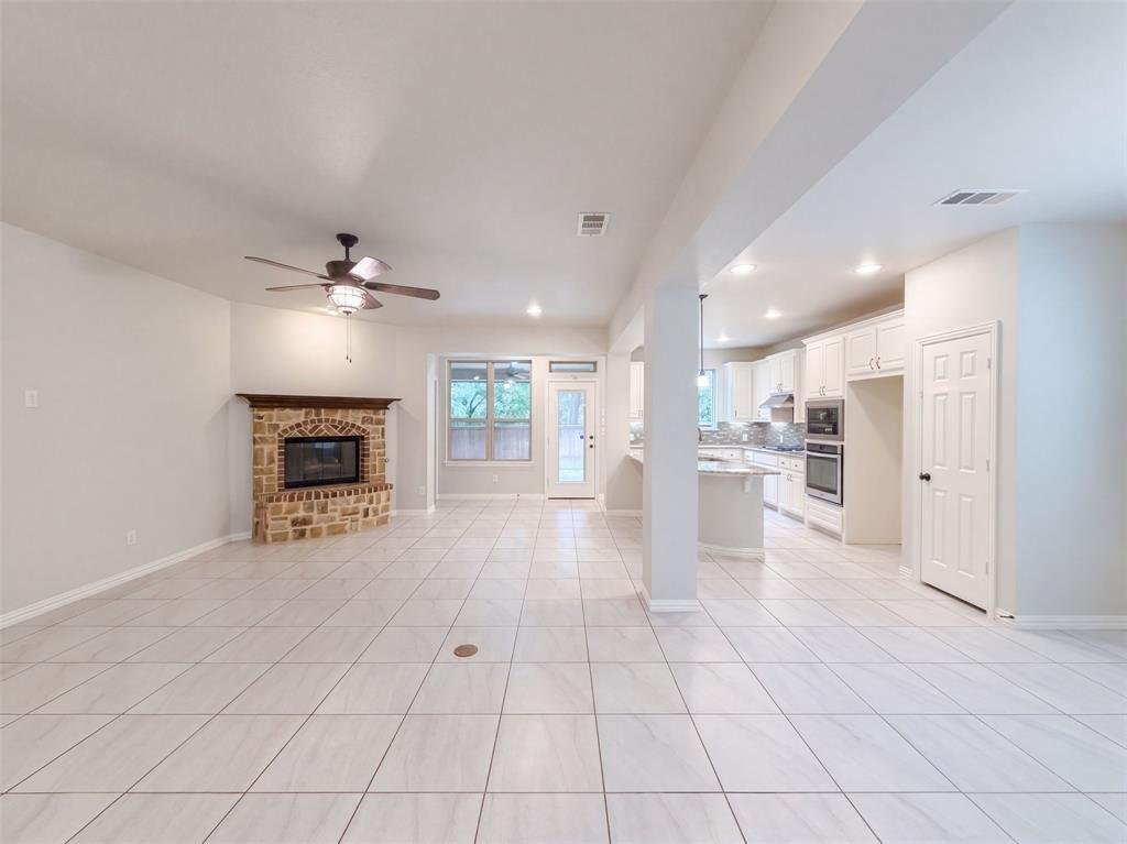 House in Lantana, Texas, United States 4 - 18965476