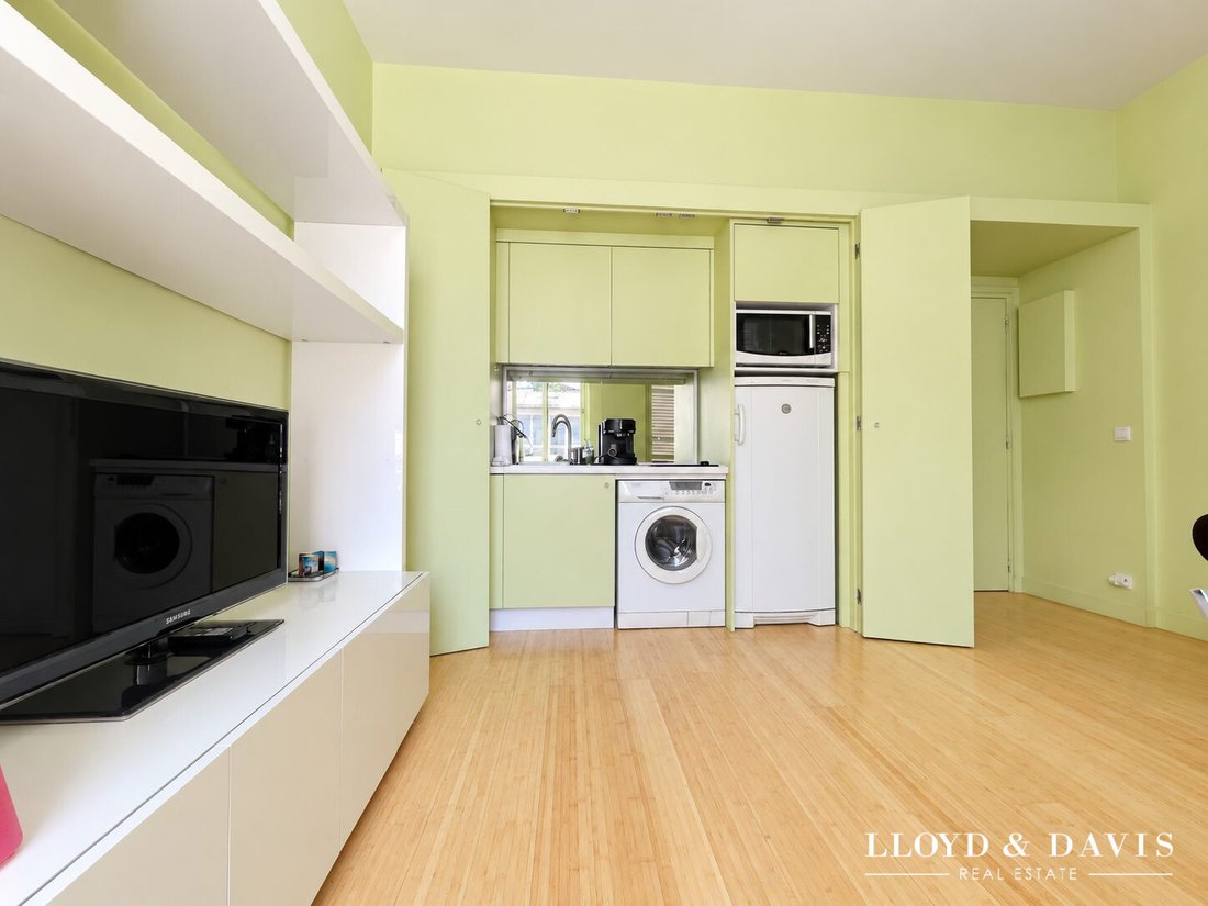 Apartment in Elysées-Madeleine, Paris 8e Arrondissement, Paris 1 - 18973011