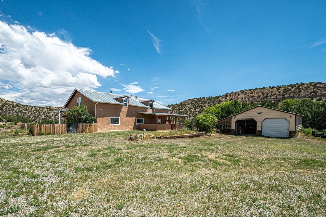 House in La Madera, New Mexico, United States 1 - 18967745
