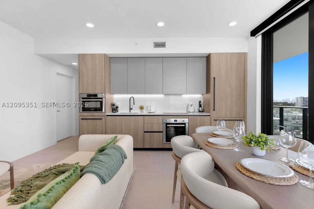 Condo in Miami Beach, Florida, United States 2 - 18976262
