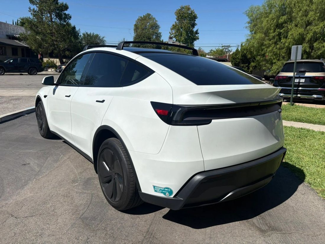 Suv in Arcadia, CA, United States 4 - 18972100
