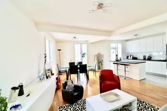 Penthouse in Reine-Mairie, Boulogne-Billancourt, France 5 - 15868791