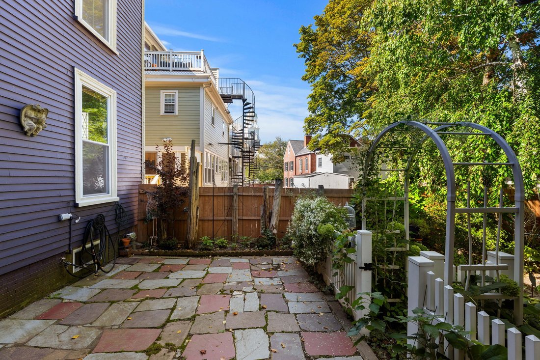House in Newburyport, Massachusetts, United States 2 - 18980533