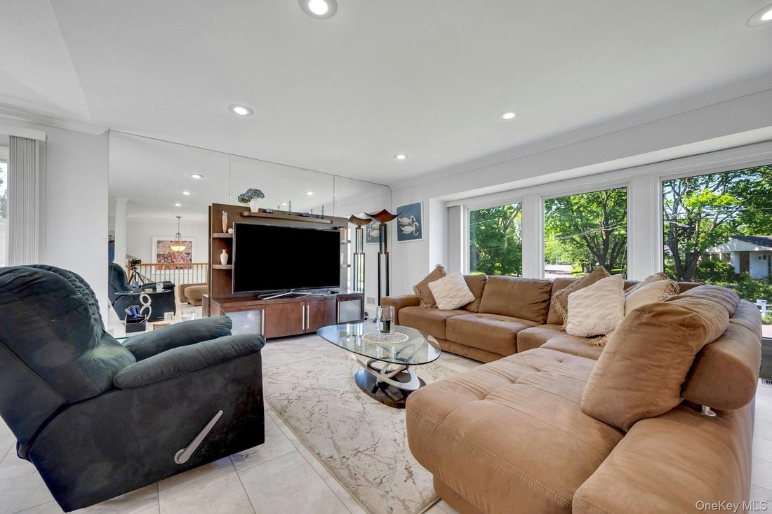 House in New Rochelle, New York, United States 2 - 18125804
