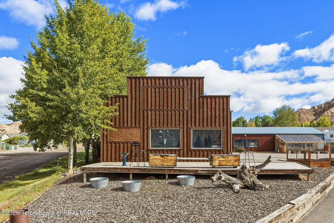 House in Dubois, Wyoming, United States 1 - 18643596