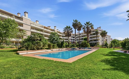 Apartment in Povoa de Santa Iria e Forte da Casa, Lisbon, Portugal 1