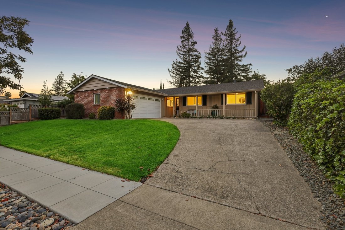 House in Saratoga, California, United States 2 - 18965512