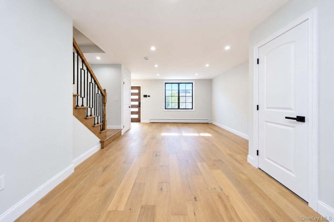 House in New York, New York, United States 5 - 18964805