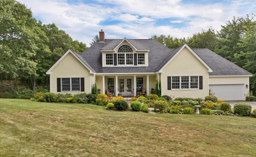 House in Milton, New Hampshire, United States 1
