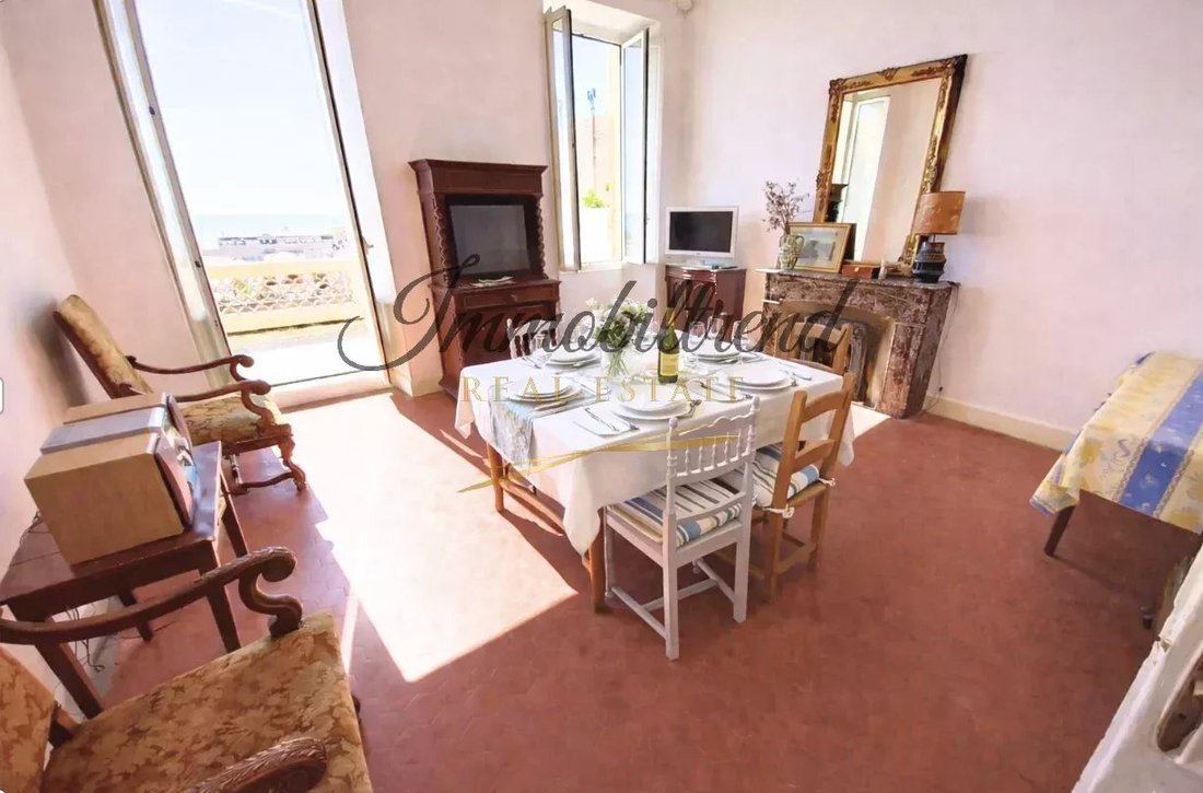 Apartment in Menton, Provence-Alpes-Côte d'Azur, France 1 - 17619838