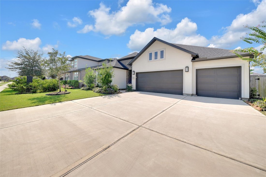 House in Friendswood, Texas, United States 4 - 18970506