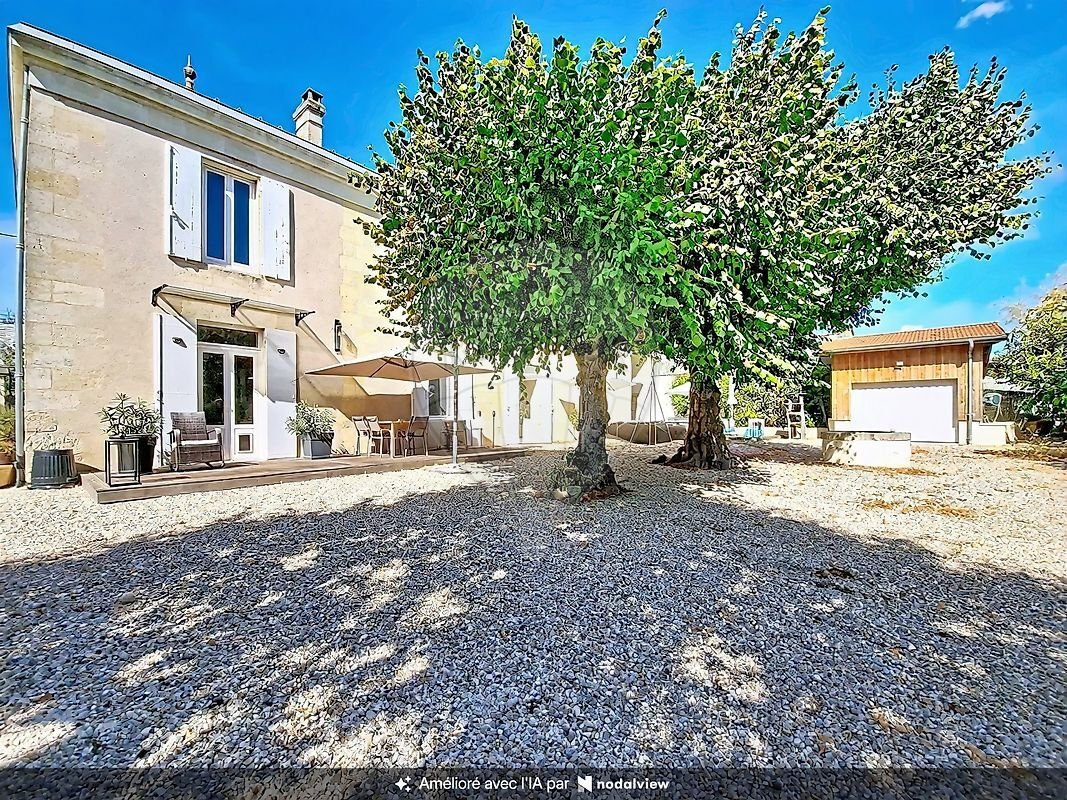 House in Loupiac, Nouvelle-Aquitaine, France 1 - 18966108